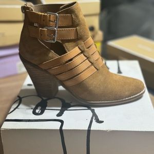 Chunky heeled Caitlyn’s by Dolce Vita, size 9.5